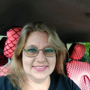 Meet your Posher, Paula